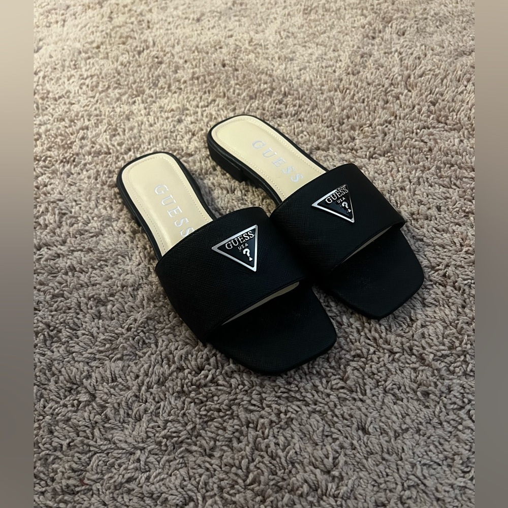 hi! i’m selling these designer guess sandals. they are brand new!